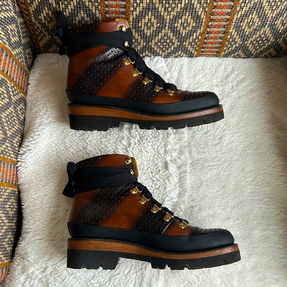 The Office of Angela Scott- Limited Edition Boots - 8/8.5 - Picture 13 of 16